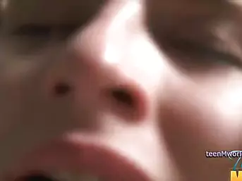 Bald Kayla likes fucking